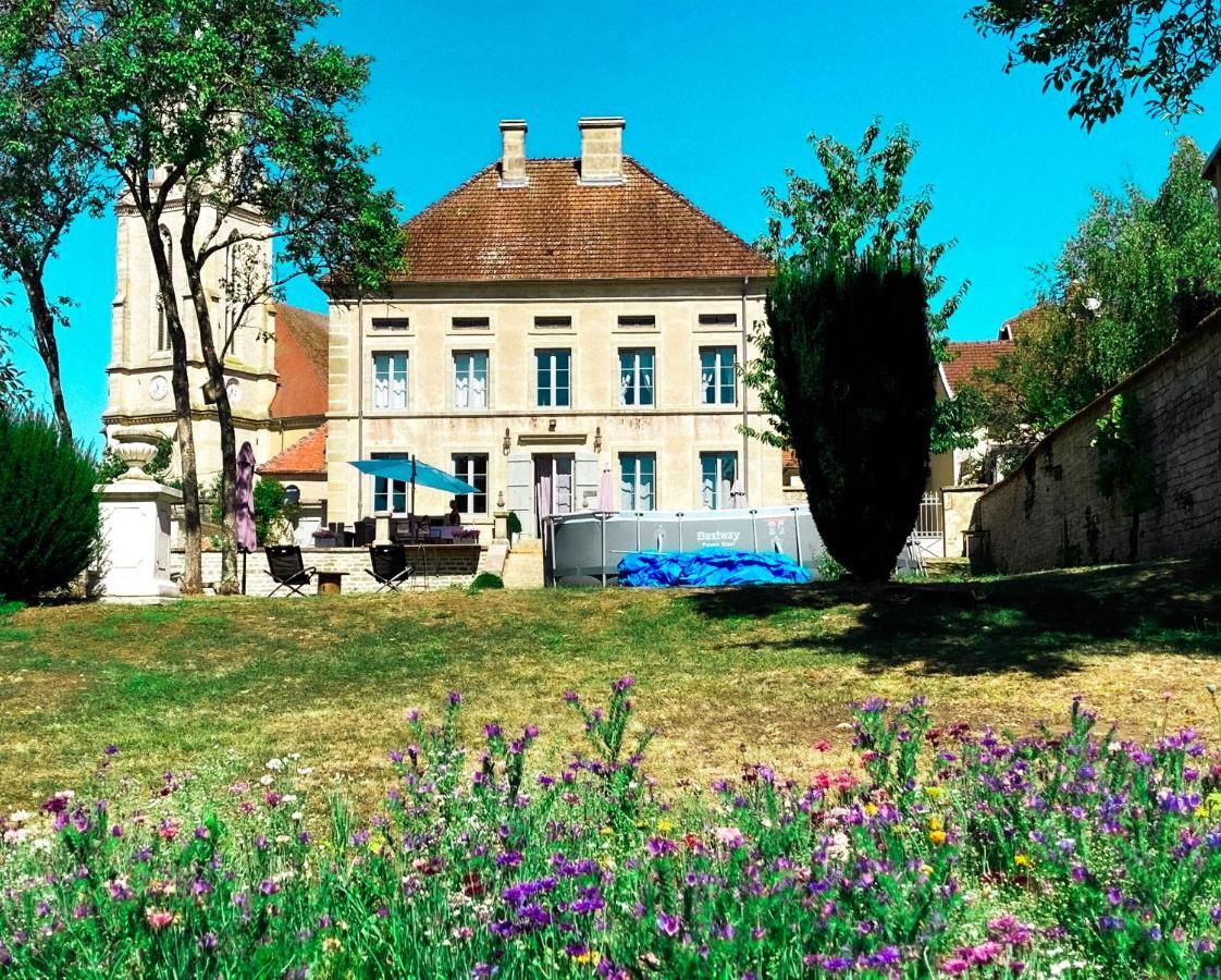 Le Vieux Presbytere Confracourt Exteriér fotografie